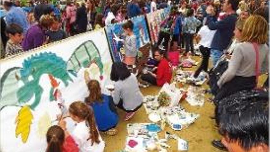 Un moment del Concurs de Murals al Carrer celebrat ahir a Blanes.