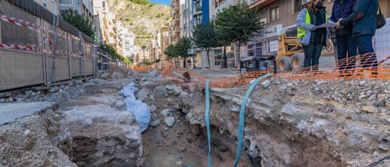 Las obras se topan con un nuevo hallazgo arqueológico. | LEVANTE-EMV