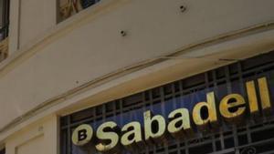 El Sabadell evita pressionar en públic el Govern perquè dificulti l’opa