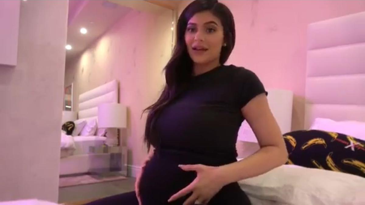 Kylie Jenner presume de embarazo