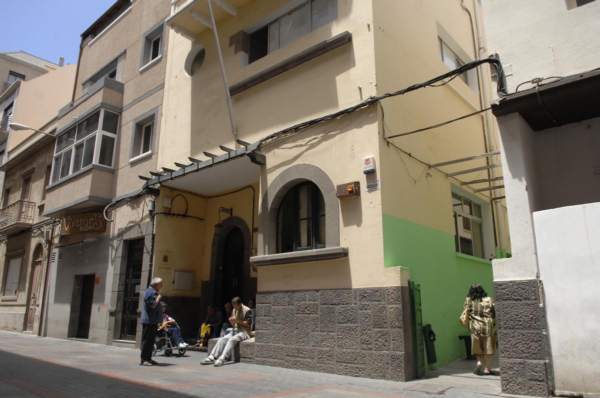 Fachada del centro Gánigo