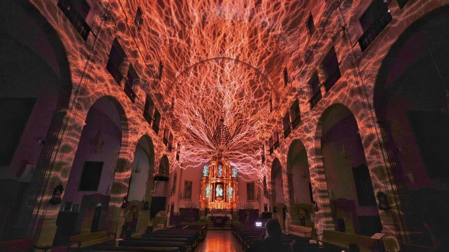 Spirituelles-Lichtspektakel-Historische-Kircher-in-Palma-hat-nun-eine-immersive-Show-zu-bieten