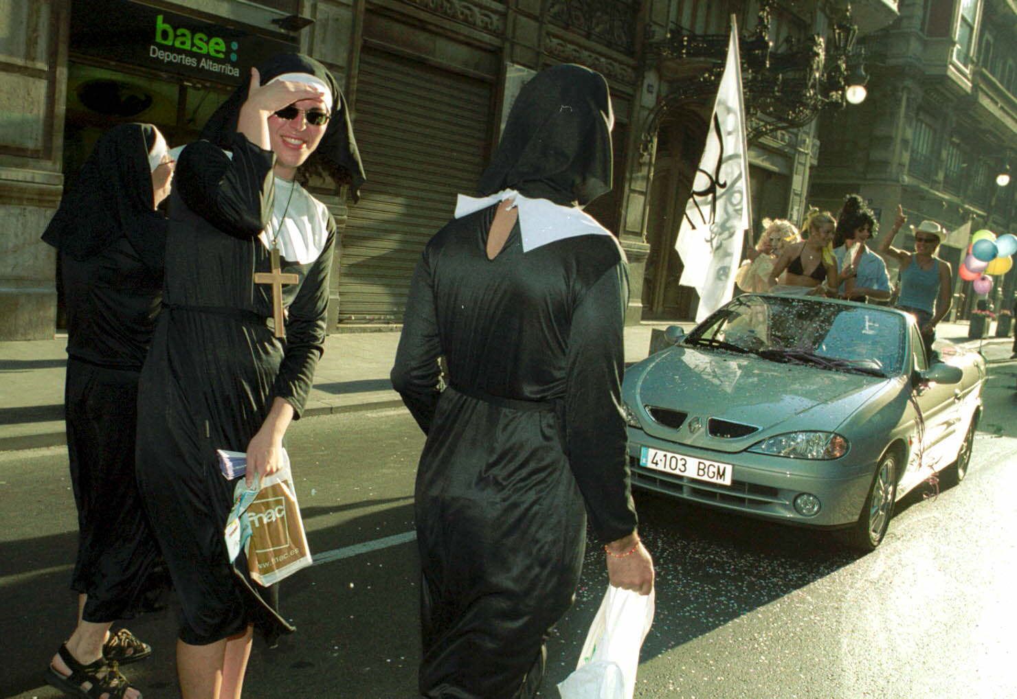 Manifestación LGTBI València 2001