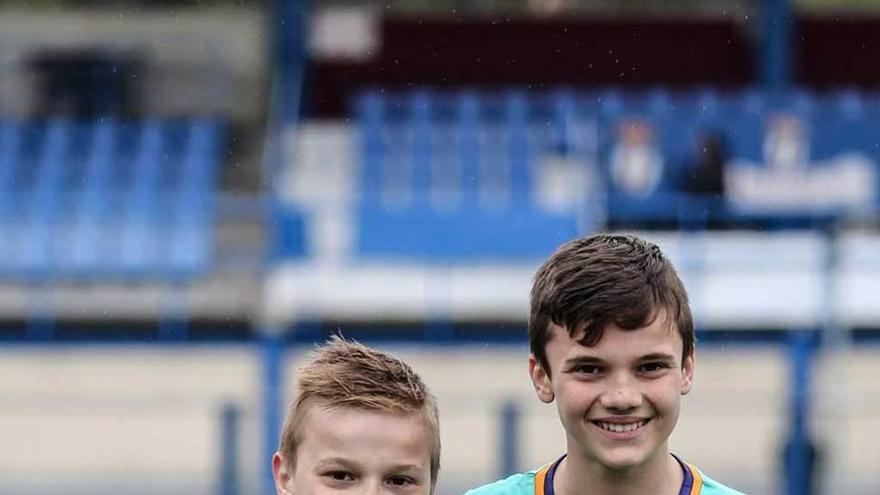 Los árbitros más jóvenes de Asturias, dos hermanos de 12 y 13 años