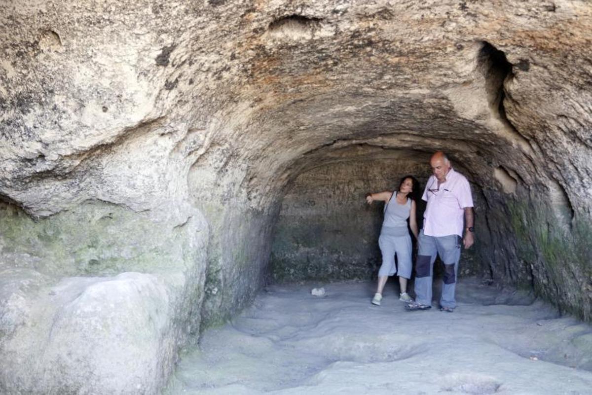 Preocupación por las cuevas de Churriana | ÁLEX ZEA