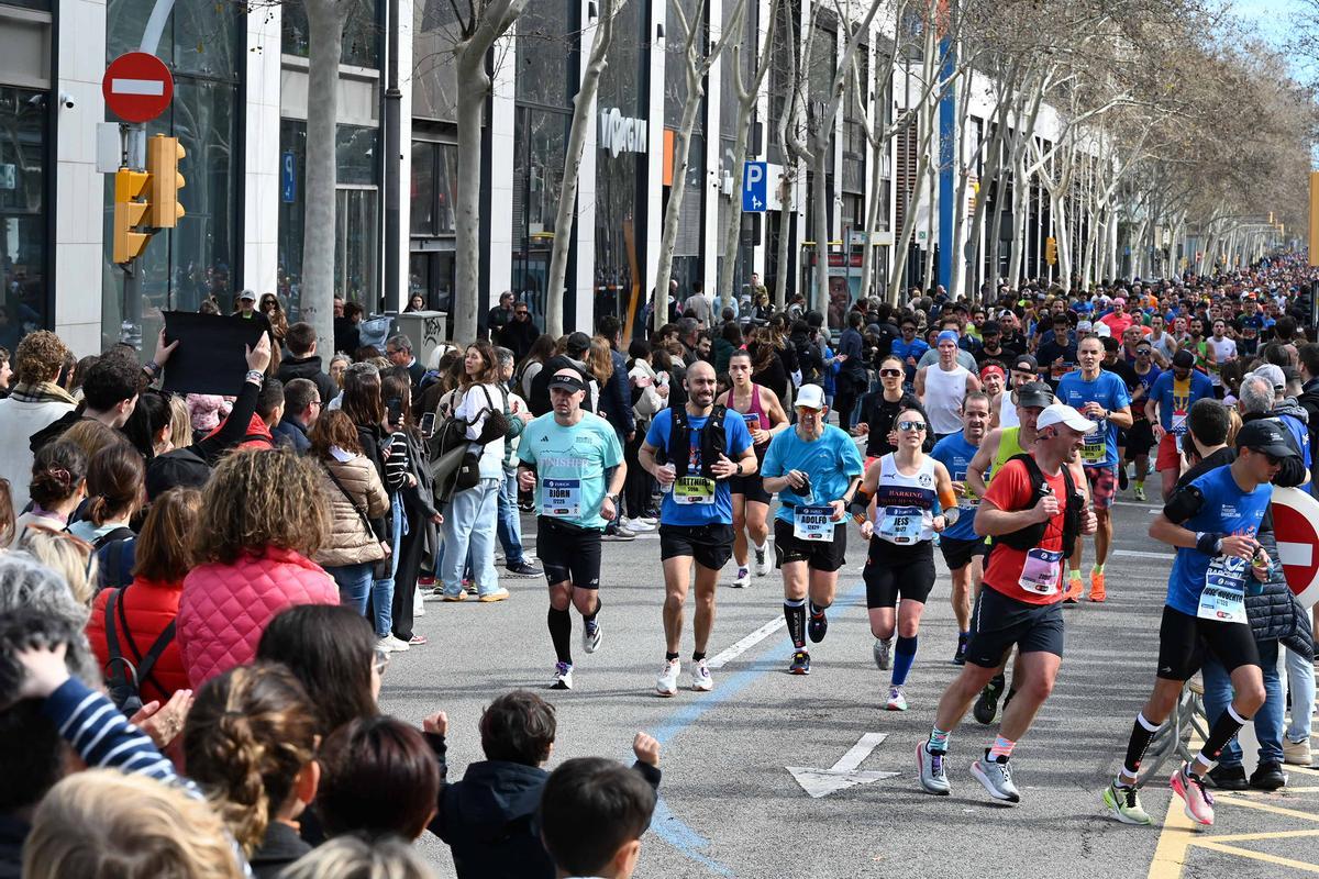 ¿Has participado en la Marató de Barcelona 2024? ¡Búscate en las fotos¡