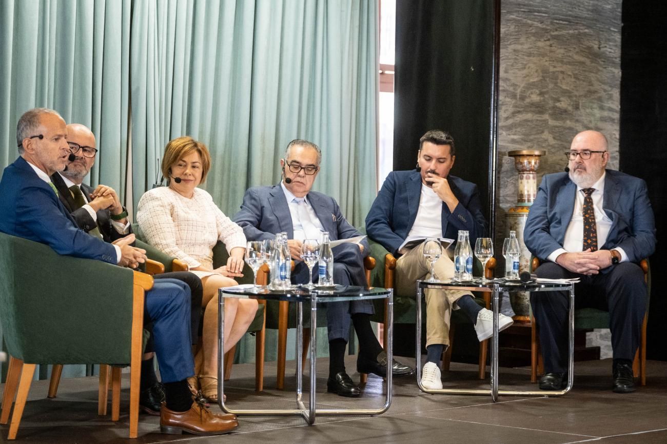 Foro 'El futuro de Canarias' 60 años de Cajasiete