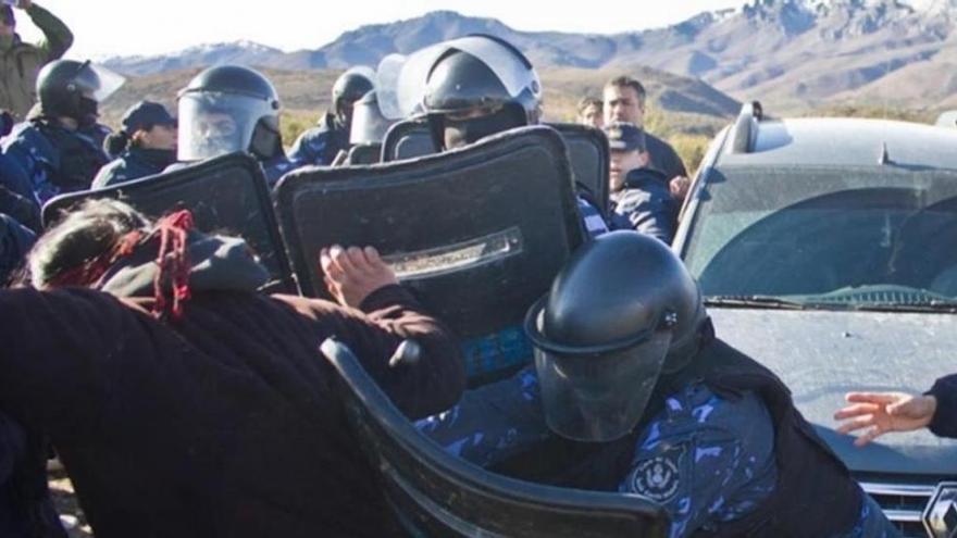 Los mapuches argentinos en pie de guerra contra Benetton - El Periódico  Mediterráneo
