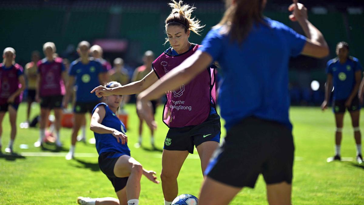 El FC Barcelona femenino durante el entrenamiento de este viernes en Lisbo para disputar mañana la final de la Liga de Campeones femenina contra el Arsenal