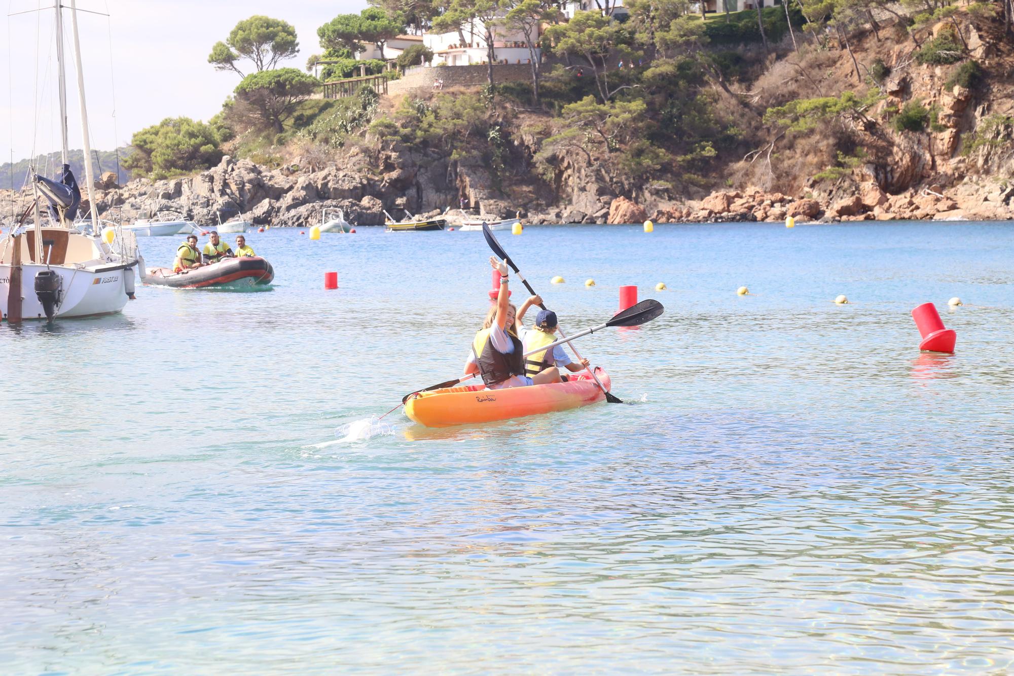 Recullen 183 quilos de deixalles al litoral de Calella i Llafranc