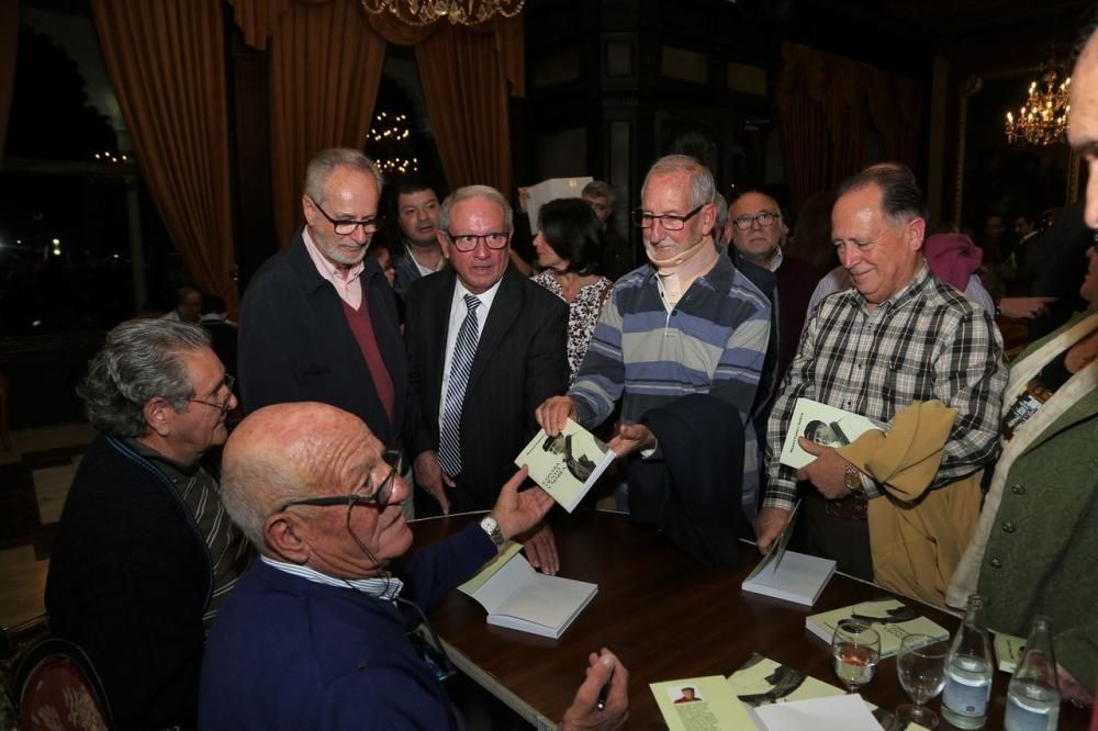 Presentación del libro "Contra viento y marera"