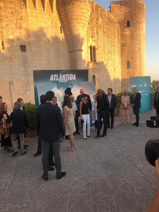 Königin Letizia und Ken Loach im Kastell Bellver