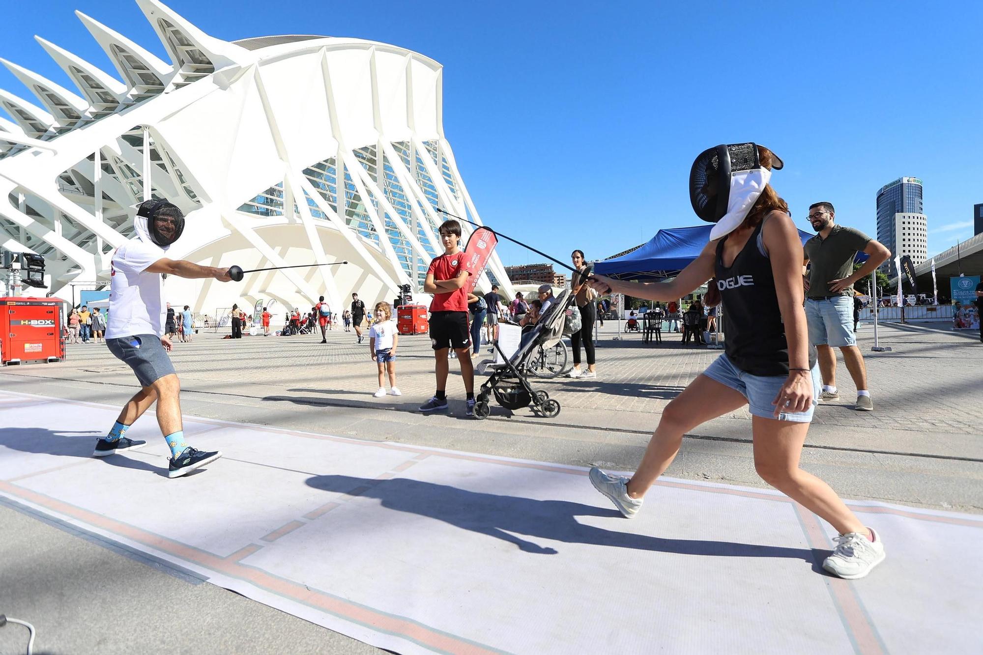 Nationale-Nederlanden Plogging Tour en Valencia que inaugura la Semana Europea del Deporte