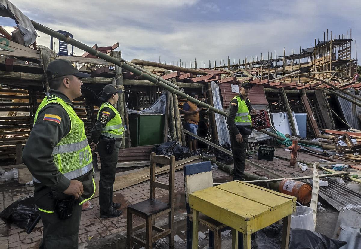 Trágico derrumbe de una grada en una plaza de toros en Colombia: al menos cuatro muertos y decenas de heridos