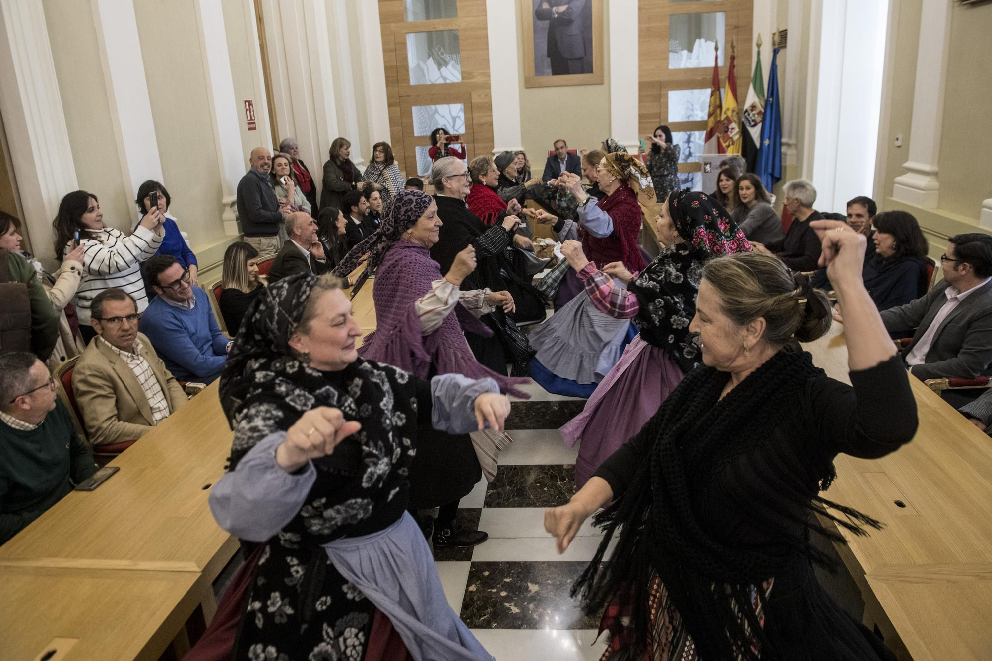 Galería | Cáceres busca el relevo generacional a Las Lavanderas para no perder su fiesta más tradicional