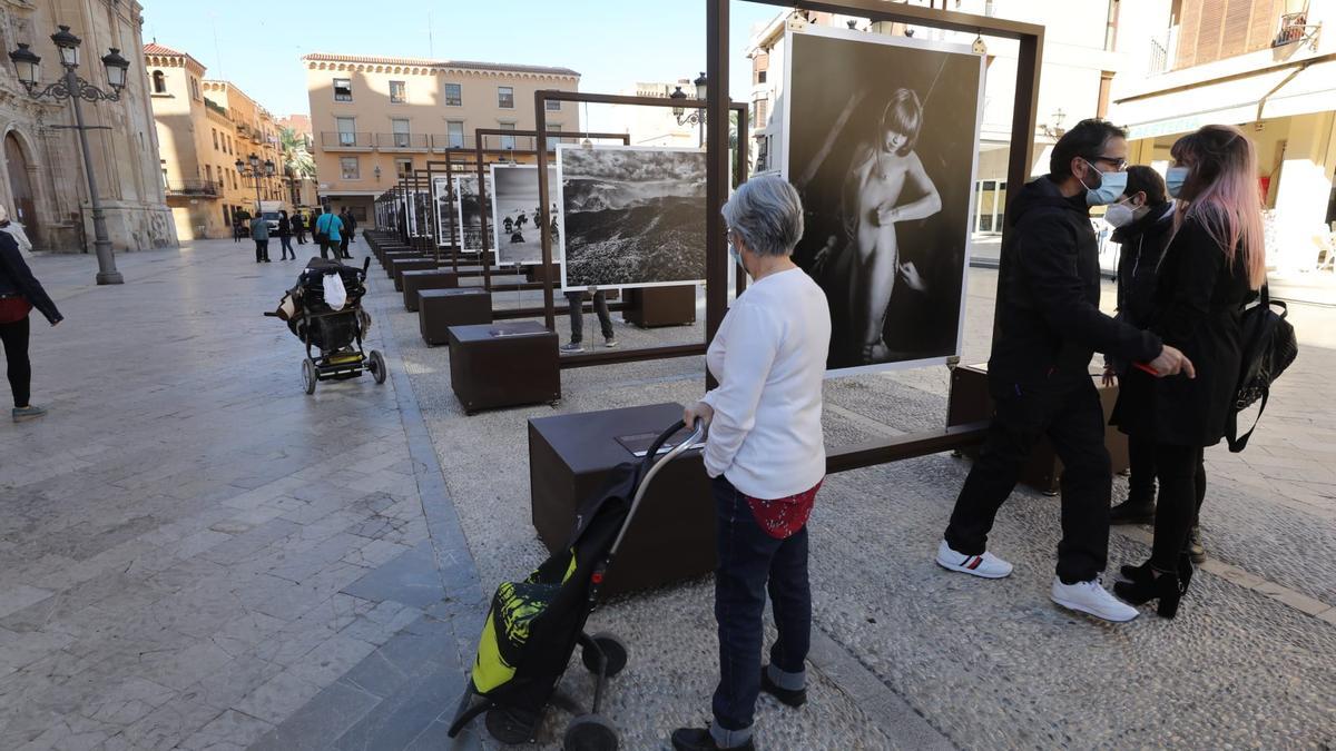 Muestra de &quot;Génesis&quot; en la Plaza del Congreso Eucarístico de Elche tras la presentación