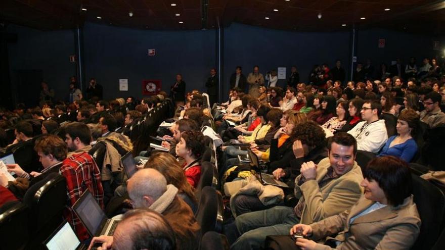 Congreso Periodismo Huesca debatirá sobre el periodista orquesta y política