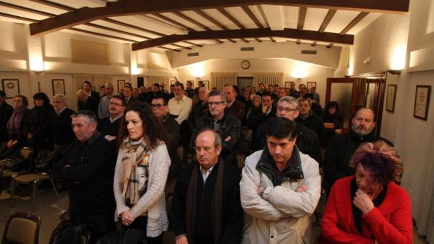 Los directivos de Luz y Vida, en primer término, en la asamblea de ayer.