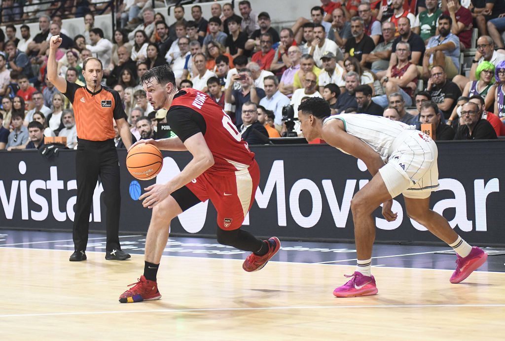 Todas las imágenes de la semifinal de la Supecopa entre el UCAM Murcia y el Unicaja