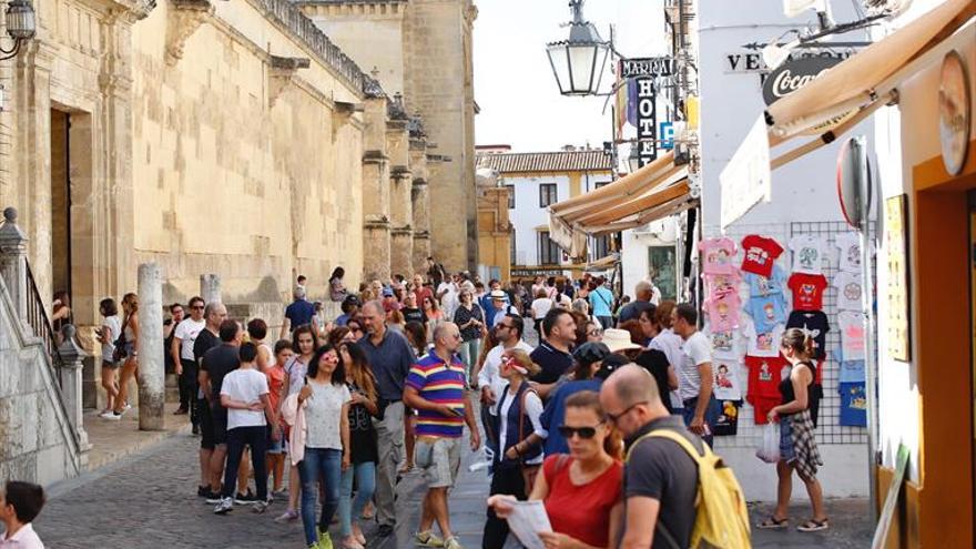 Callejear para disfrutar el puente