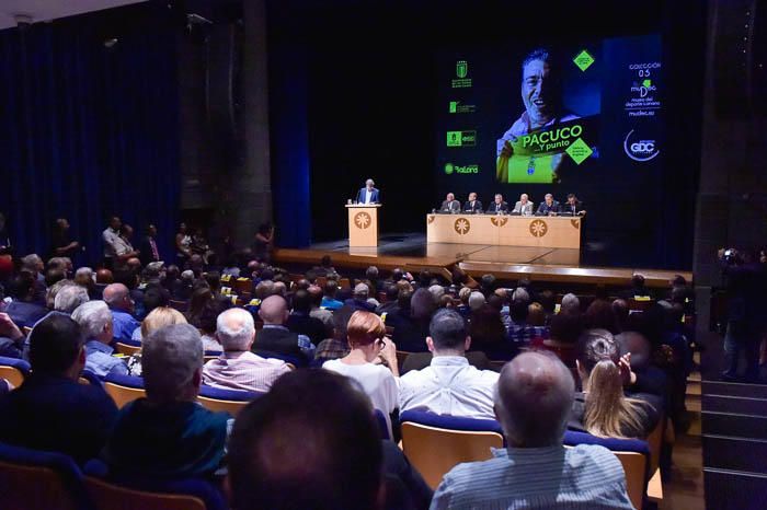 Presentación del libro sobre el entrenador de ...