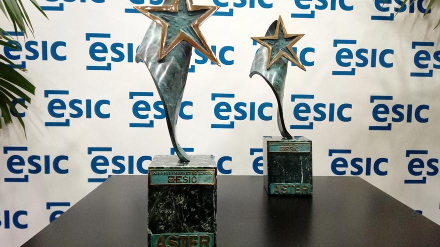 Héctor Colonques, Válvulas ARCO, Hoff y Divina Seguros galardonados con los premios ASTER ESIC Comunidad Valenciana.