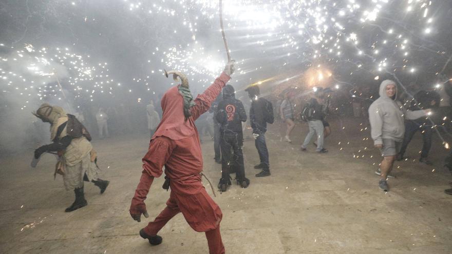 Nit de Sant Joan 2023: Die schönsten Bilder vom Feuerlauf in Palma