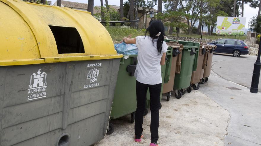 Ontinyent ingresa un 27 % más por el reciclaje de envases tras asumir el servicio