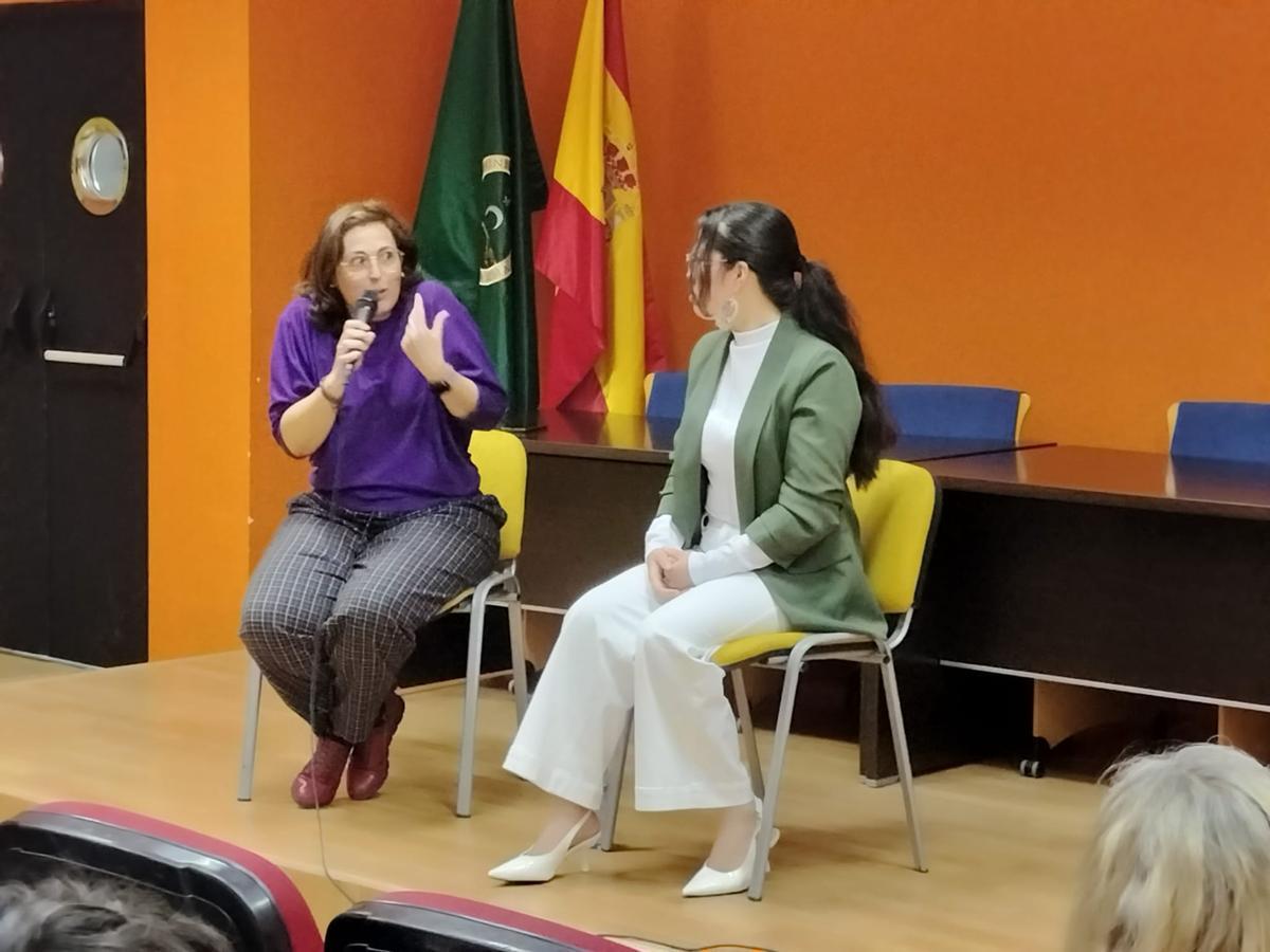 Un momento de la intervención de Adela Omid en el Rey Pelayo.
