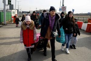 Polònia ja acull uns 100.000 refugiats ucraïnesos