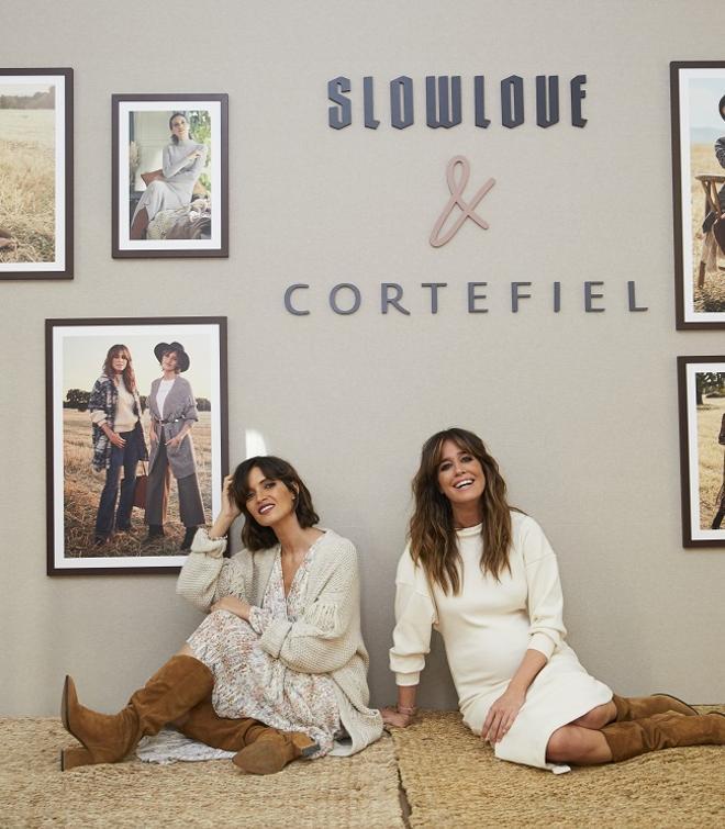 Sara Carbonero e Isabel Jiménez con looks de la colección sostenible de Slow Love y Cortefiel