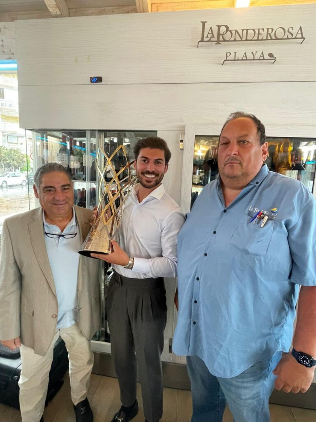 Merchán, Nacho Pérez, CEO del Hotel IPV y Daniel Lupión, de La Ponderosa