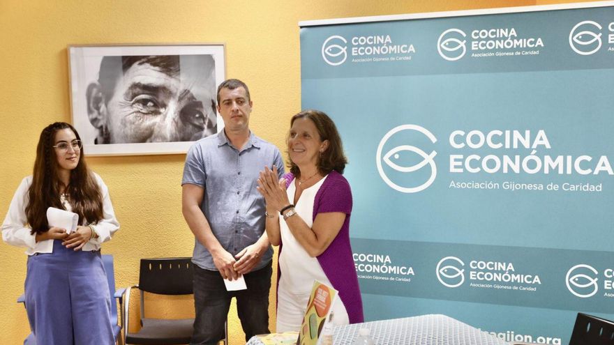 Por la izquierda, María Velasco, José Pablo Calleja y Teresa Paquet, en la presentación del proyecto. | MARCOS LEÓN
