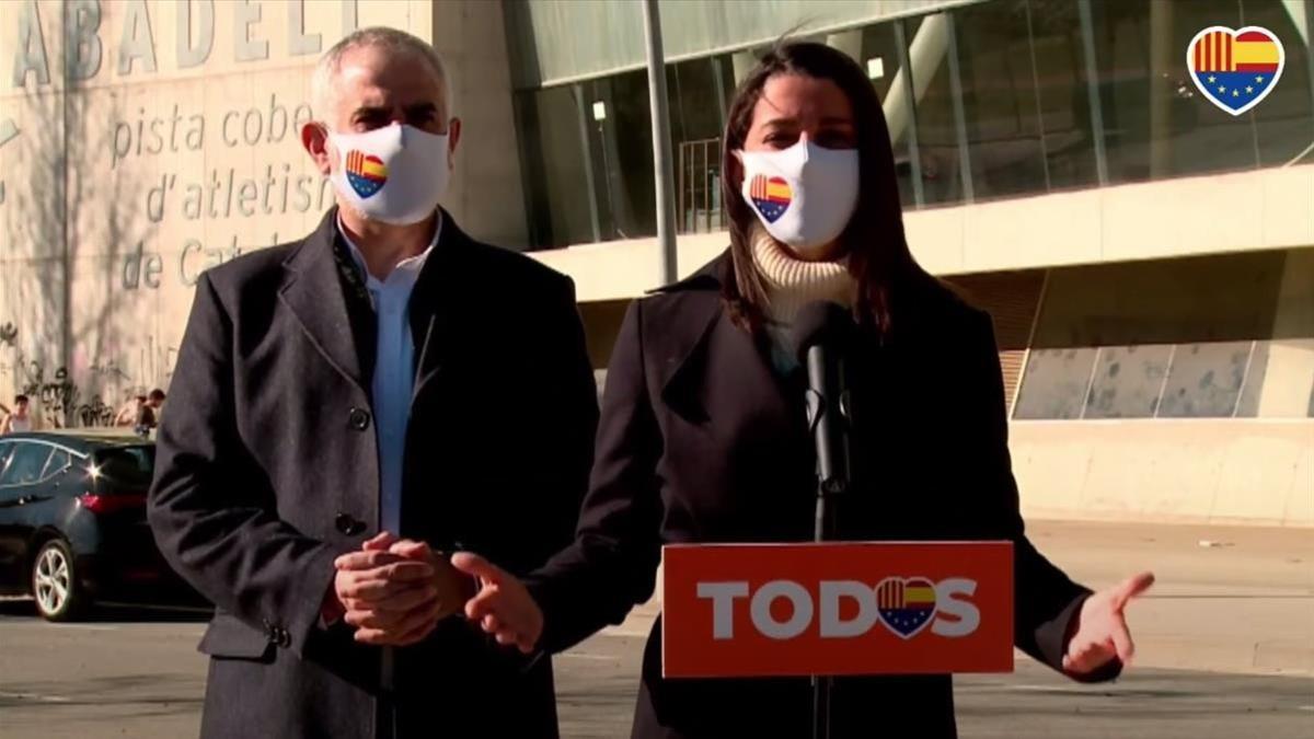 La líder de Cs, Inés Arrimadas, y el candidato naranja a las elecciones del 14-F, Carlos Carrizosa.