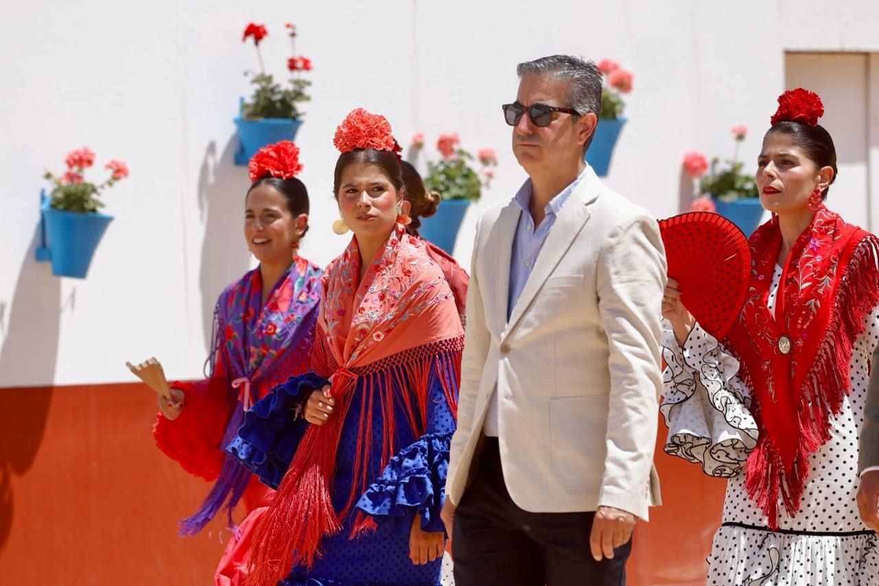 La Feria entra en calor con todas las mesas llenas