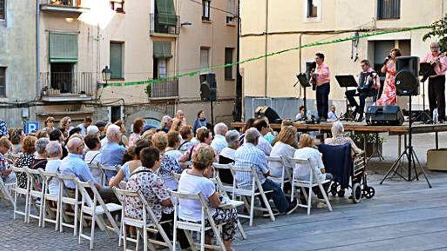 Bona afluència a les havaneres del Carme