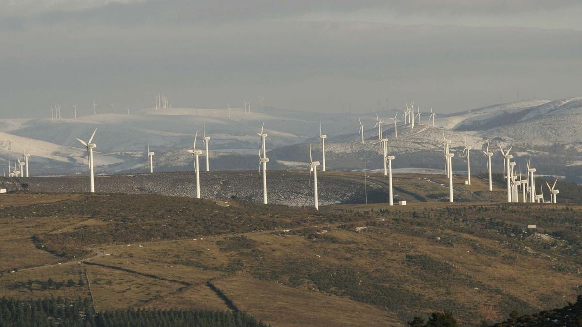 Aerogeneradores de un parque eólico en Galicia.