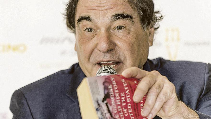 El director Oliver Stone. // Efe