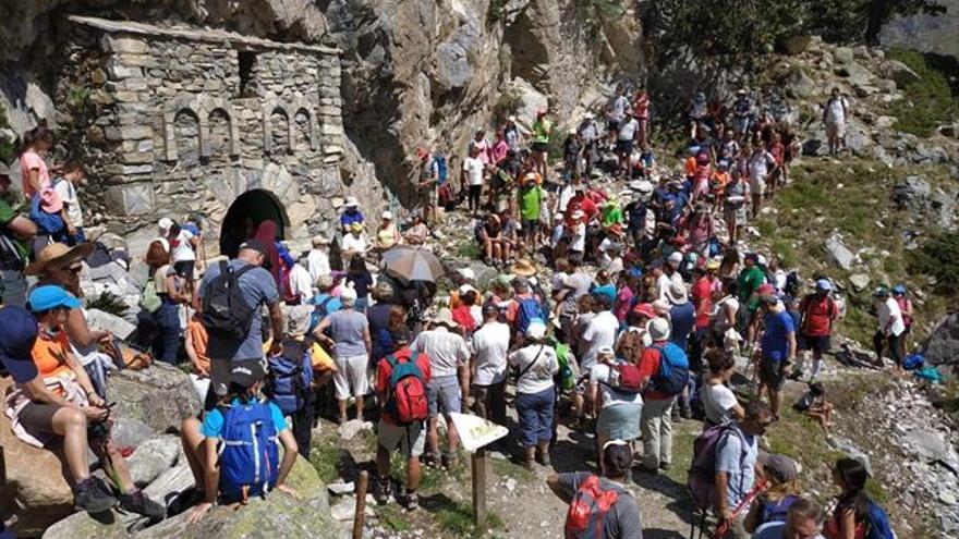 Misa a 2.000 metros en la ermita de Las Nieves