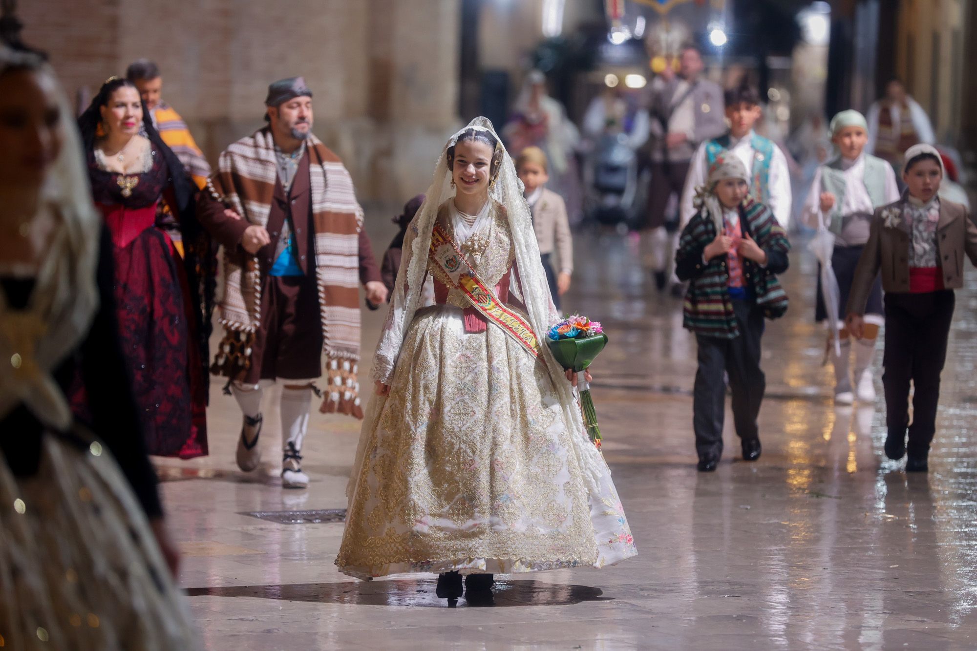 Falleras Mayores en la Ofrenda 2025. Día 18 (2/3)