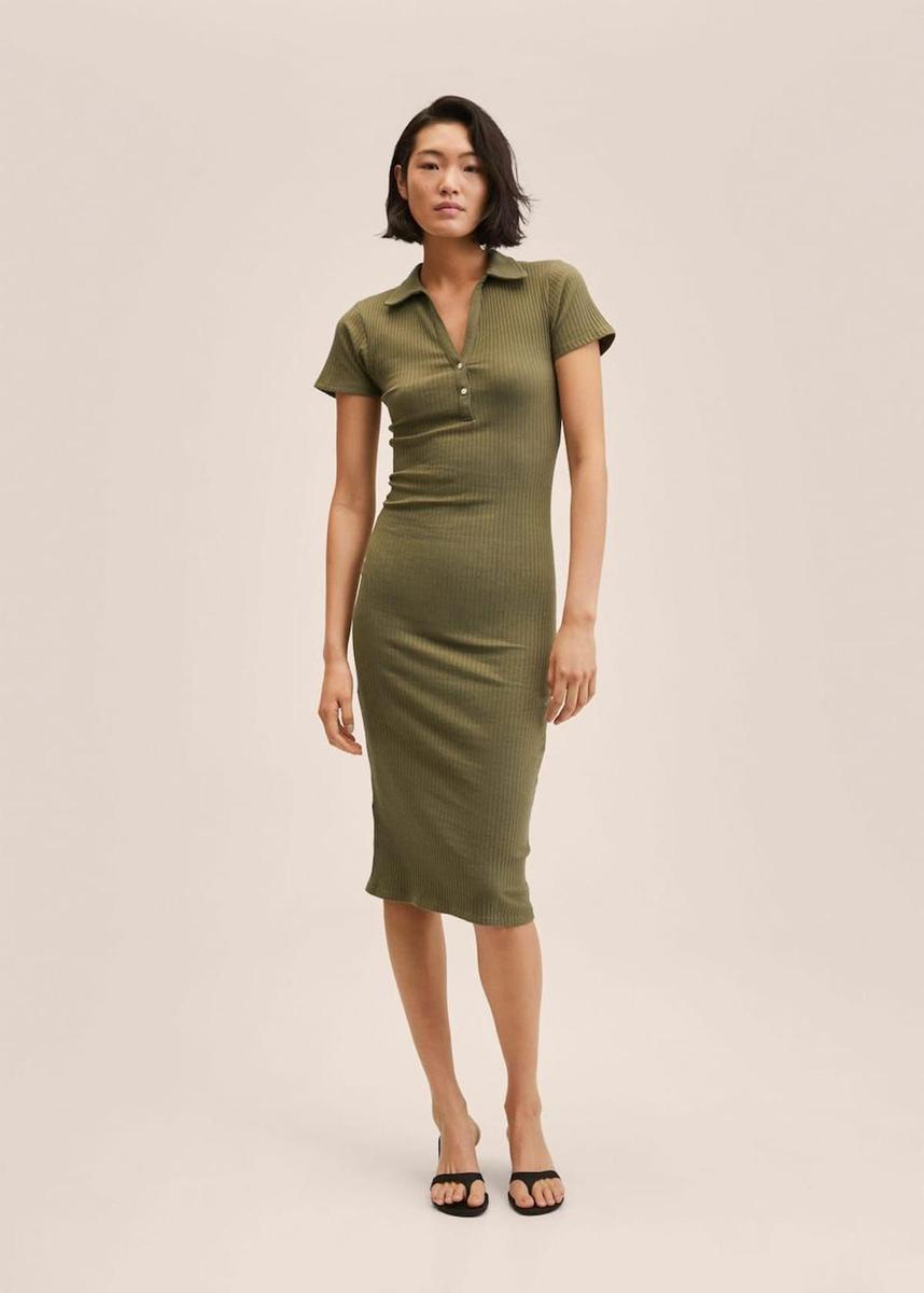Vestido midi de manga corta de canalé de Mango