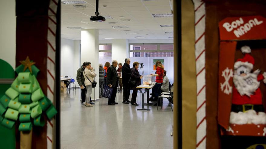 La participación en la Comunitat es del 63,46 % a las 18h.