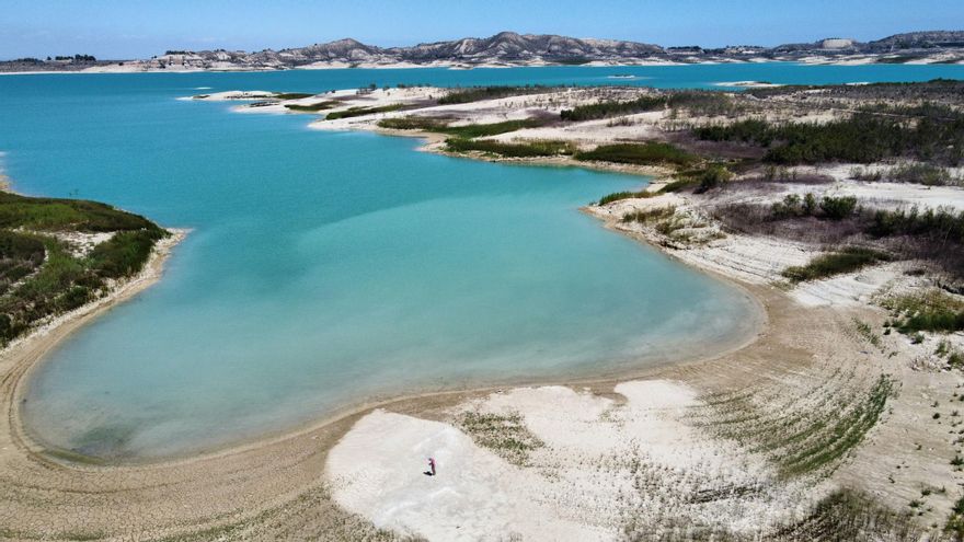 La sequera s&#039;enceba en els embassaments d&#039;Alacant, que cauen al 20 % de la seua capacitat