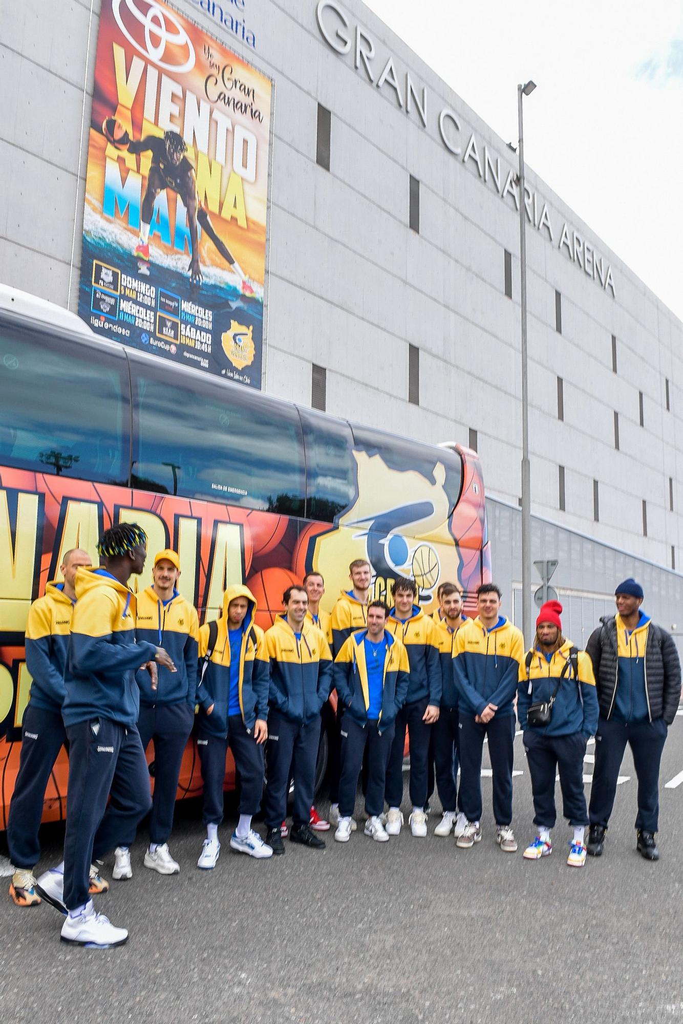 Los jugadores del CB Gran Canaria ponen rumbo a la Copa del Rey