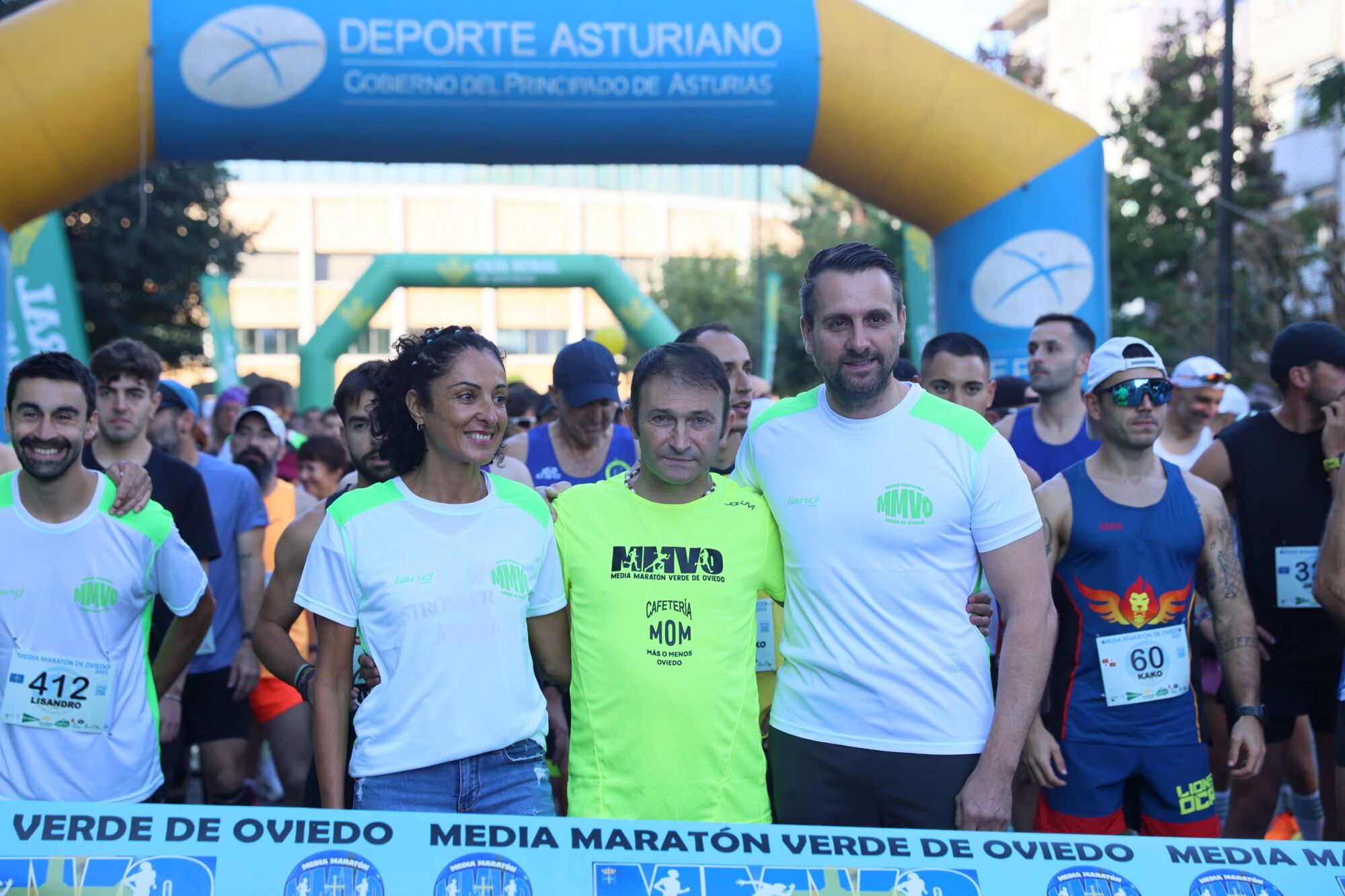 Marco García y Lola Pérez reinan en una media maratón “de récord” en Oviedo