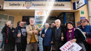 La Lotería del Niño suele dejar más premios que la Lotería de Navidad. Pero, ¿cuál es la razón?