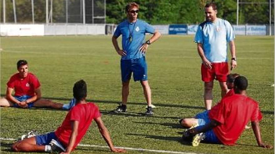 El Girona B va celebrar ahir el primer entrenament de pretemporada.