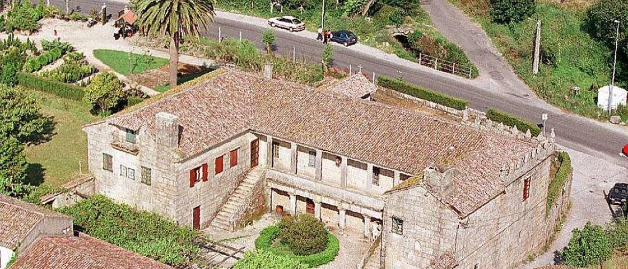 Vista área del Pazo y Torre de Aldán. // Gonzalo Núñez