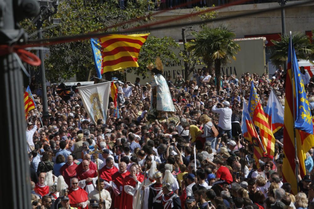 Día de la Virgen de los Desamparados: Traslado de la Mare de Déu