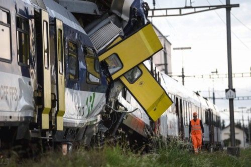 Choque de tren al oeste de Suiza.